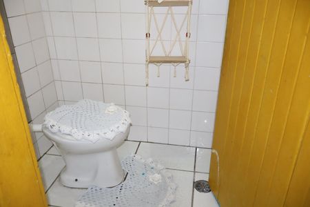 Casa à venda com 130m², 3 quartos e 2 vagasBanheiro 2