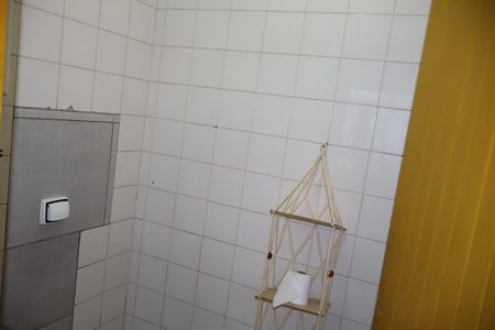 Casa à venda com 130m², 3 quartos e 2 vagasBanheiro 2