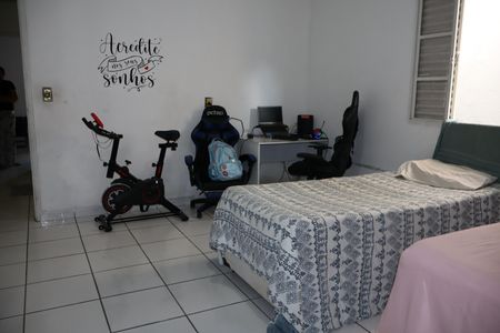 Casa à venda com 130m², 3 quartos e 2 vagasQuarto 1