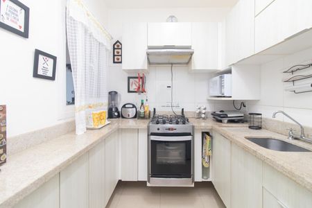 Casa de condomínio à venda com 91m², 2 quartos e 1 vagaCozinha e Área de Serviço