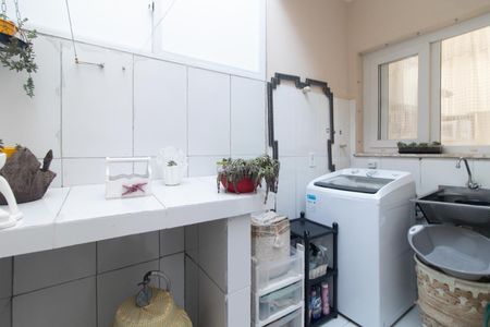 Casa de condomínio à venda com 91m², 2 quartos e 1 vagaCozinha e Área de Serviço
