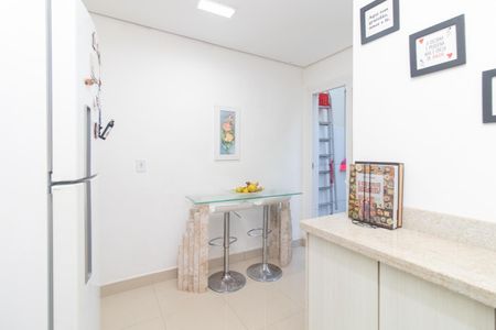 Casa de condomínio à venda com 91m², 2 quartos e 1 vagaCozinha e Área de Serviço