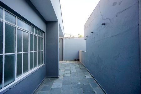 Casa de condomínio para alugar com 150m², 2 quartos e 2 vagas Casa de condomínio para alugar com 150m², 2 quartos e 2 vagasEntrada