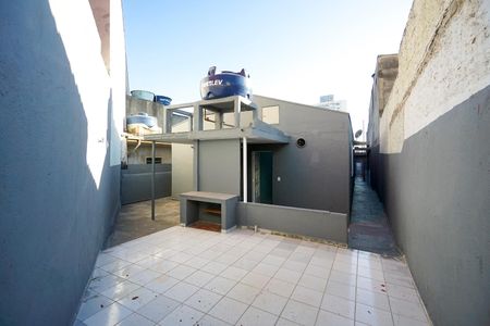Casa de condomínio para alugar com 150m², 2 quartos e 2 vagas Casa de condomínio para alugar com 150m², 2 quartos e 2 vagasQuintal