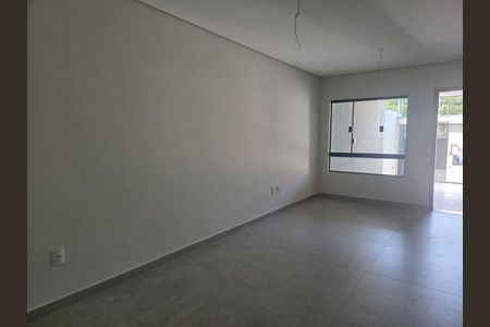 Casa à venda com 125m², 3 quartos e 2 vagas