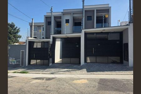 Casa à venda com 125m², 3 quartos e 2 vagas