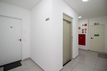 Studio à venda com 30m², 1 quarto e sem vaga Studio à venda com 30m², 1 quarto e sem vagaHall de entrada