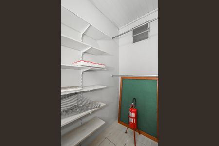 Casa à venda com 150m², 3 quartos e 2 vagasCloset da suíte