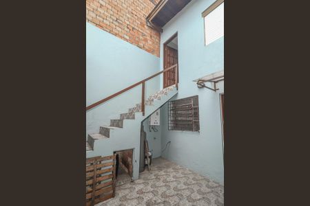 Casa à venda com 150m², 3 quartos e 2 vagasFundos