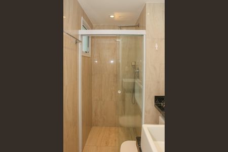Apartamento à venda com 69m², 2 quartos e 1 vaga Apartamento à venda com 69m², 2 quartos e 1 vagaBanheiro da Suíte