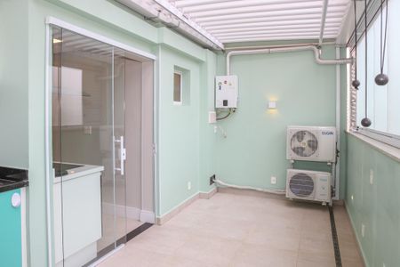 Apartamento à venda com 69m², 2 quartos e 1 vaga Apartamento à venda com 69m², 2 quartos e 1 vagaÁrea de Serviço