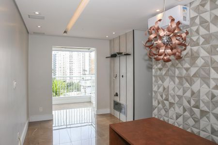 Sala de apartamento à venda com 2 quartos, 69m² em Vila Romana, São Paulo