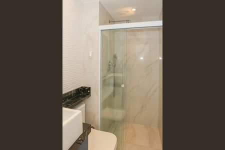 Apartamento à venda com 69m², 2 quartos e 1 vaga Apartamento à venda com 69m², 2 quartos e 1 vagaBanheiro Social