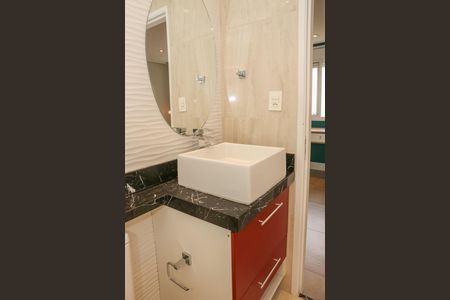 Apartamento à venda com 69m², 2 quartos e 1 vaga Apartamento à venda com 69m², 2 quartos e 1 vagaBanheiro da Suíte