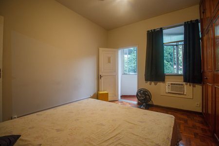 Apartamento à venda com 98m², 3 quartos e 1 vagaQuarto 1