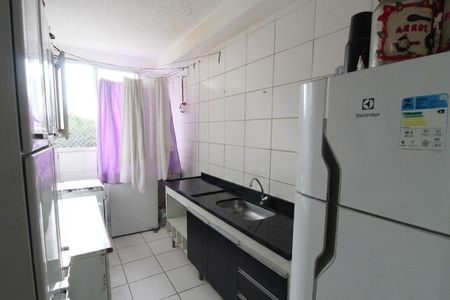 Cozinha de apartamento à venda com 2 quartos, 44m² em Parque Ipe, São Paulo