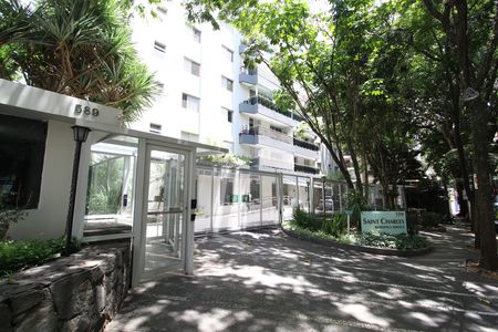 Apartamento à venda com 42m², 1 quarto e 1 vagaFachada