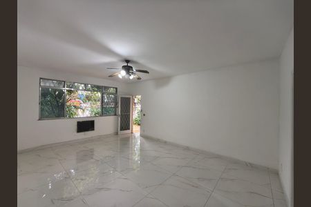 Casa para alugar com 3 quartos, 350m² em Freguesia (jacarepaguá), Rio de Janeiro