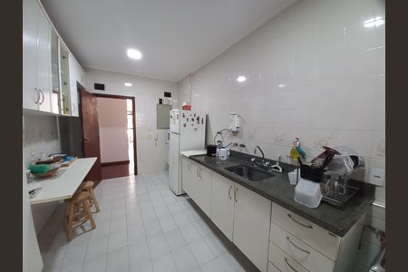 Apartamento para alugar com 110m², 2 quartos e 1 vaga Apartamento para alugar com 110m², 2 quartos e 1 vagaCozinha
