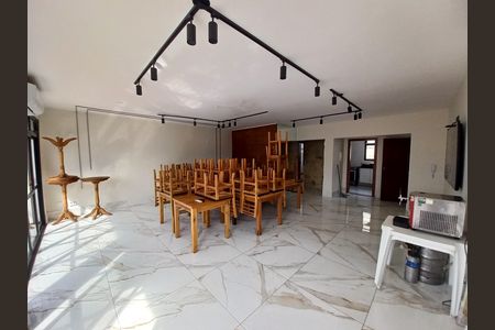 Apartamento para alugar com 110m², 2 quartos e 1 vaga Apartamento para alugar com 110m², 2 quartos e 1 vagaSalão de Festas