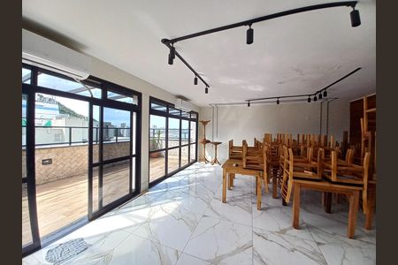 Apartamento para alugar com 110m², 2 quartos e 1 vaga Apartamento para alugar com 110m², 2 quartos e 1 vagaSalão de Festas