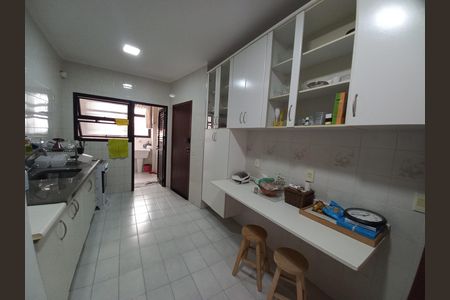 Apartamento para alugar com 110m², 2 quartos e 1 vaga Apartamento para alugar com 110m², 2 quartos e 1 vagaCozinha