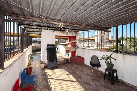Casa para alugar com 179m², 3 quartos e 2 vagasTerraço