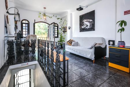 Casa para alugar com 179m², 3 quartos e 2 vagasSala