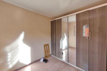 Casa à venda com 252m², 2 quartos e 4 vagasQuarto 2