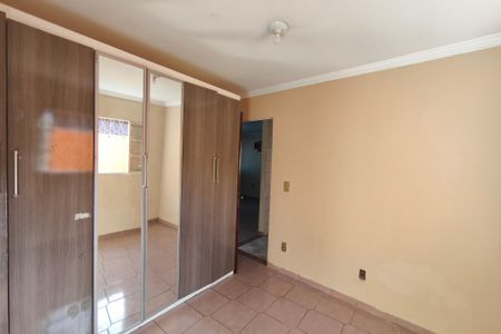 Casa à venda com 252m², 2 quartos e 4 vagasQuarto 2