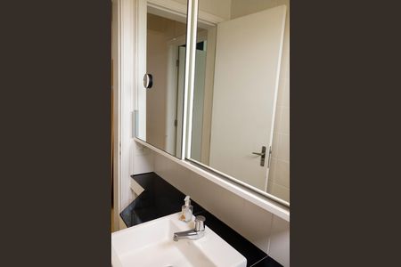 Apartamento à venda com 63m², 2 quartos e 1 vaga Apartamento à venda com 63m², 2 quartos e 1 vagaBanheiro