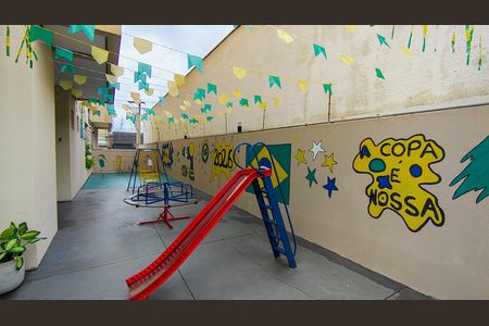 Apartamento à venda com 63m², 2 quartos e 1 vaga Apartamento à venda com 63m², 2 quartos e 1 vagaÁrea comum - Playground