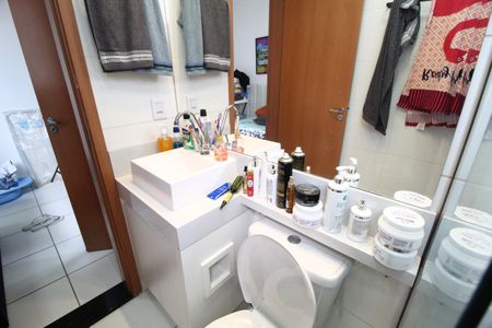 Apartamento para alugar com 60m², 2 quartos e 1 vagaBanheiro do Quarto 2