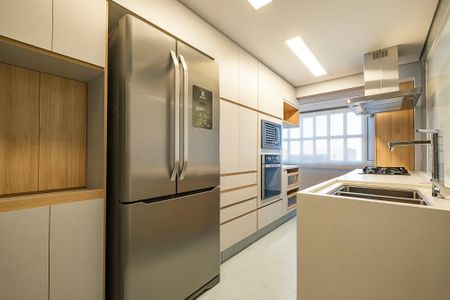 Apartamento à venda com 96m², 2 quartos e 1 vaga Apartamento à venda com 96m², 2 quartos e 1 vagaCozinha