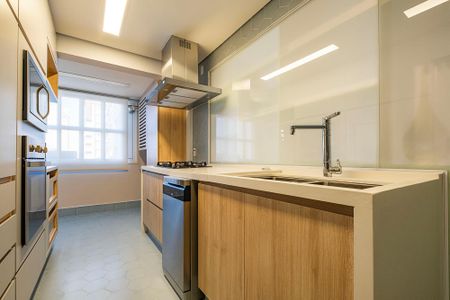Apartamento à venda com 96m², 2 quartos e 1 vaga Apartamento à venda com 96m², 2 quartos e 1 vagaCozinha