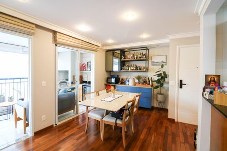Apartamento à venda com 94m², 2 quartos e 2 vagasSala 