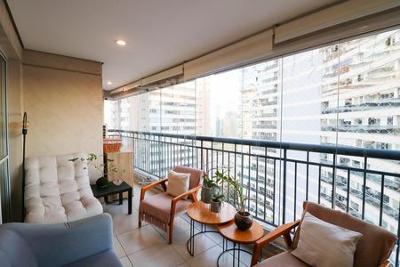Apartamento à venda com 94m², 2 quartos e 2 vagasVaranda