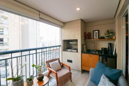 Apartamento à venda com 94m², 2 quartos e 2 vagasVaranda