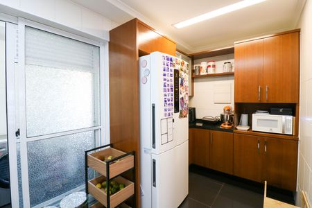 Apartamento à venda com 94m², 2 quartos e 2 vagasCozinha