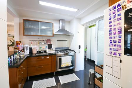 Apartamento à venda com 94m², 2 quartos e 2 vagasCozinha