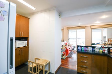 Apartamento à venda com 94m², 2 quartos e 2 vagasCozinha