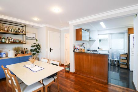 Apartamento à venda com 94m², 2 quartos e 2 vagasSala 