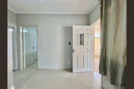 Casa à venda com 145m², 3 quartos e 3 vagasSala