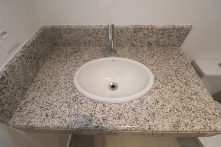 Apartamento para alugar com 70m², 2 quartos e sem vaga Apartamento para alugar com 70m², 2 quartos e sem vagaBanheiro Social