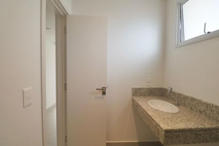 Apartamento para alugar com 70m², 2 quartos e sem vaga Apartamento para alugar com 70m², 2 quartos e sem vagaBanheiro Social