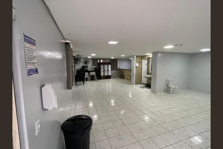 Apartamento à venda com 42m², 2 quartos e sem vaga Apartamento à venda com 42m², 2 quartos e sem vagaSalão de Festas