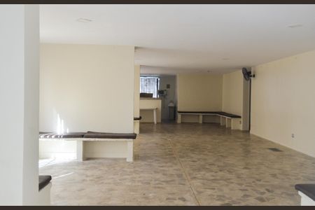 Apartamento para alugar com 56m², 2 quartos e 1 vagaÁrea comum - Salão de festas