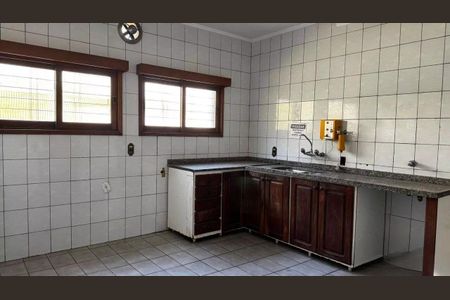 Casa para alugar com 750m², 6 quartos e 2 vagas