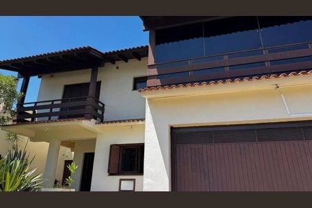 Casa para alugar com 750m², 6 quartos e 2 vagas