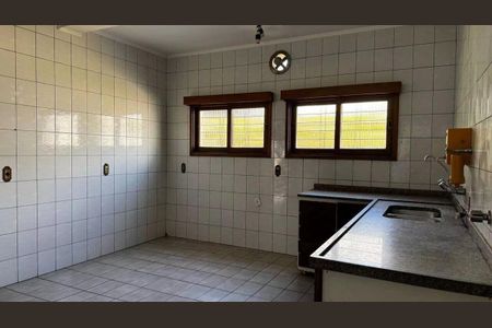 Casa para alugar com 750m², 6 quartos e 2 vagas